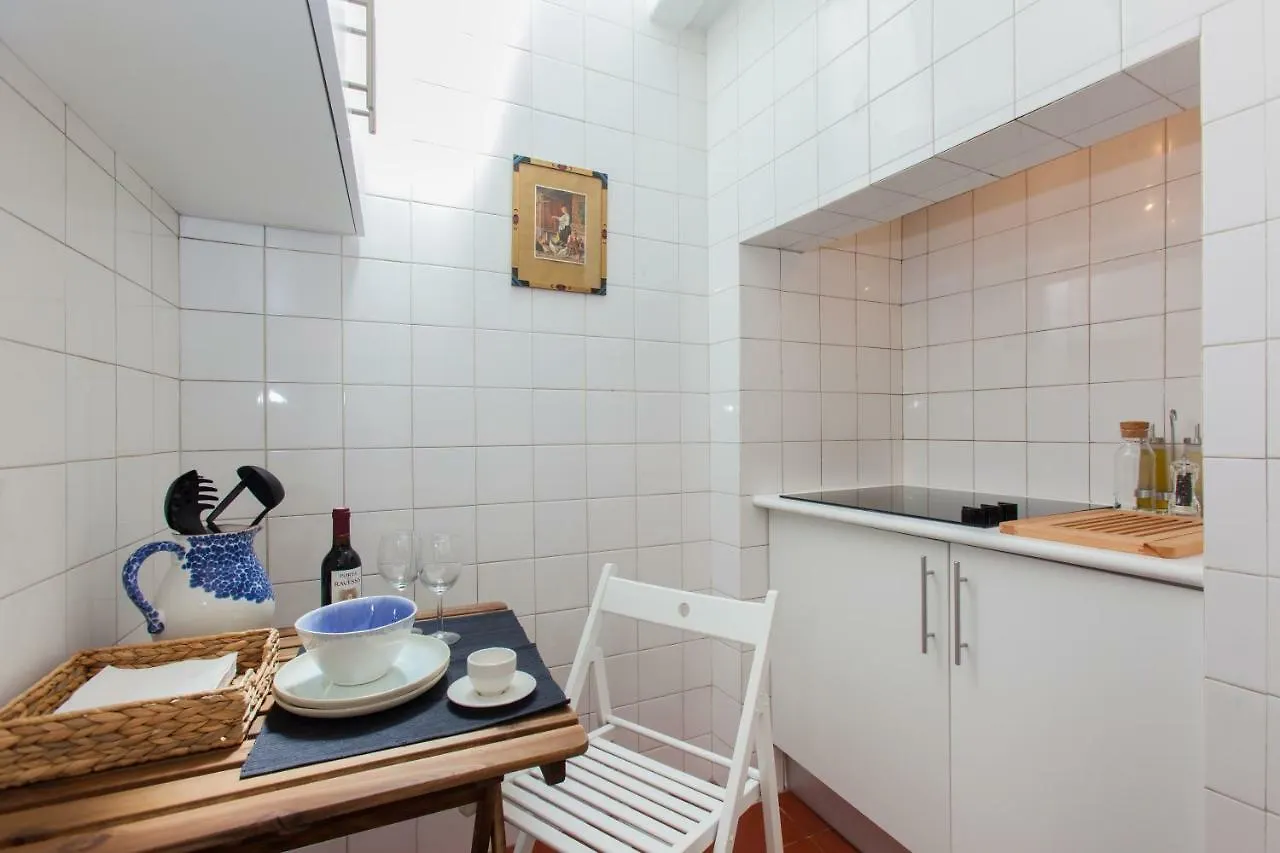 Apartment Alfama Sunny & Typical Apartment, By Timecooler Lisbon