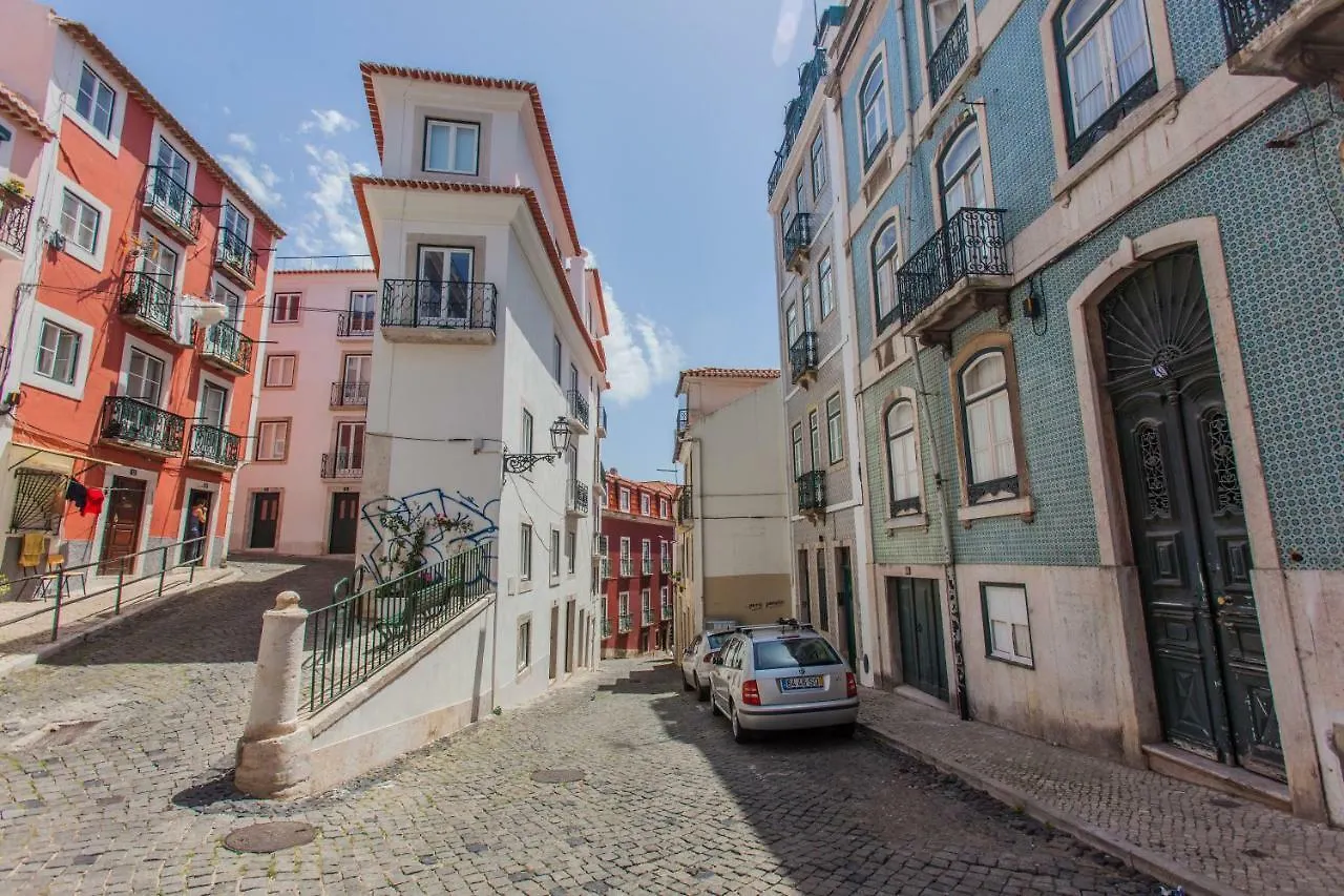 Alfama Sunny & Typical Apartment, By Timecooler Lisbon