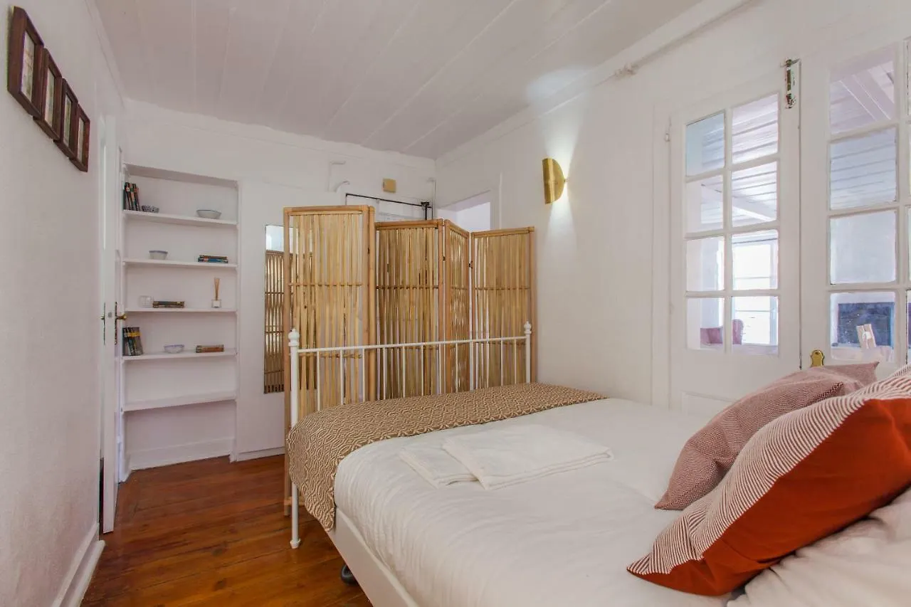 Alfama Sunny & Typical Apartment, By Timecooler Lisbon Portugal
